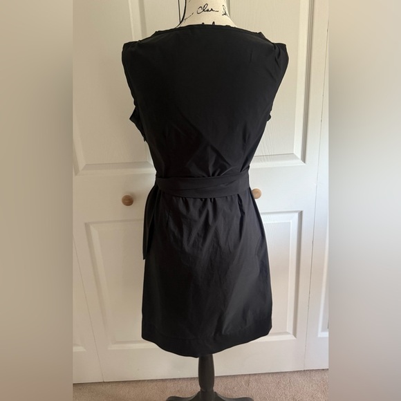 DVF Diane Von Furstenberg SIZE 6 Della black faux wrap sheath mini dress - Picture 7 of 11